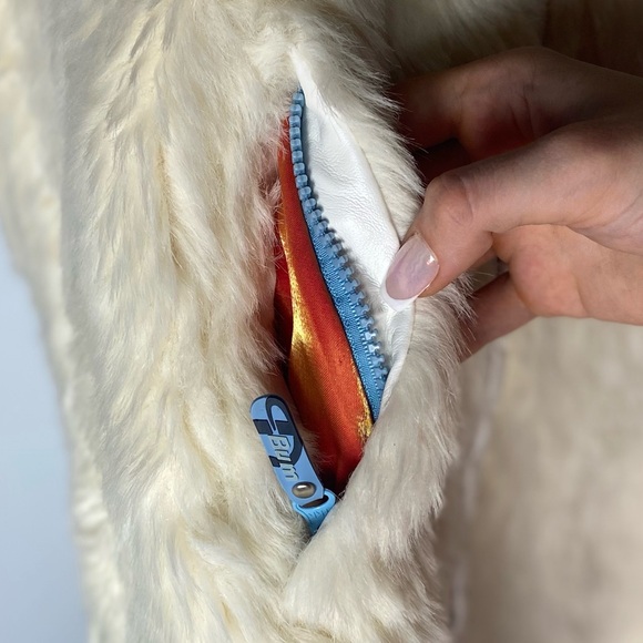 White Faux Fur Vest - Picture 9 of 9